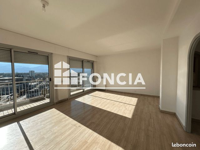Appartement 4 pièces 93 m² · à Grenoble · 93 m² · 1 241 €