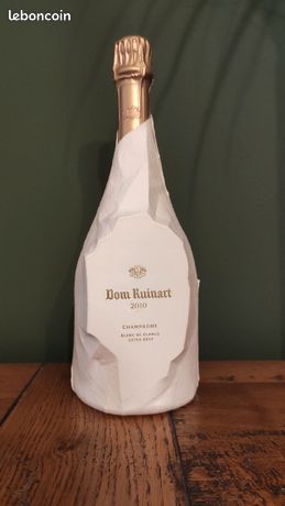 Bouteille Dom Ruinart Blanc de Blancs 2010 étui crayères