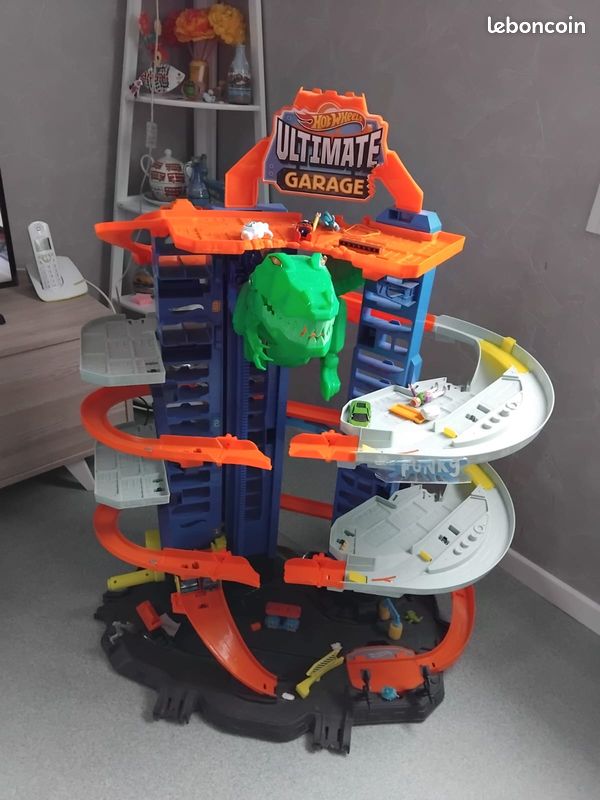 Garage hotwheels ultimate (image 1)