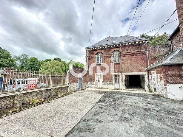 Maison 2 pièces 136 m²