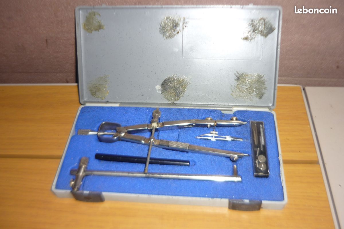 Ancienne boite de compas complète dans sa boite d'origine - Collection