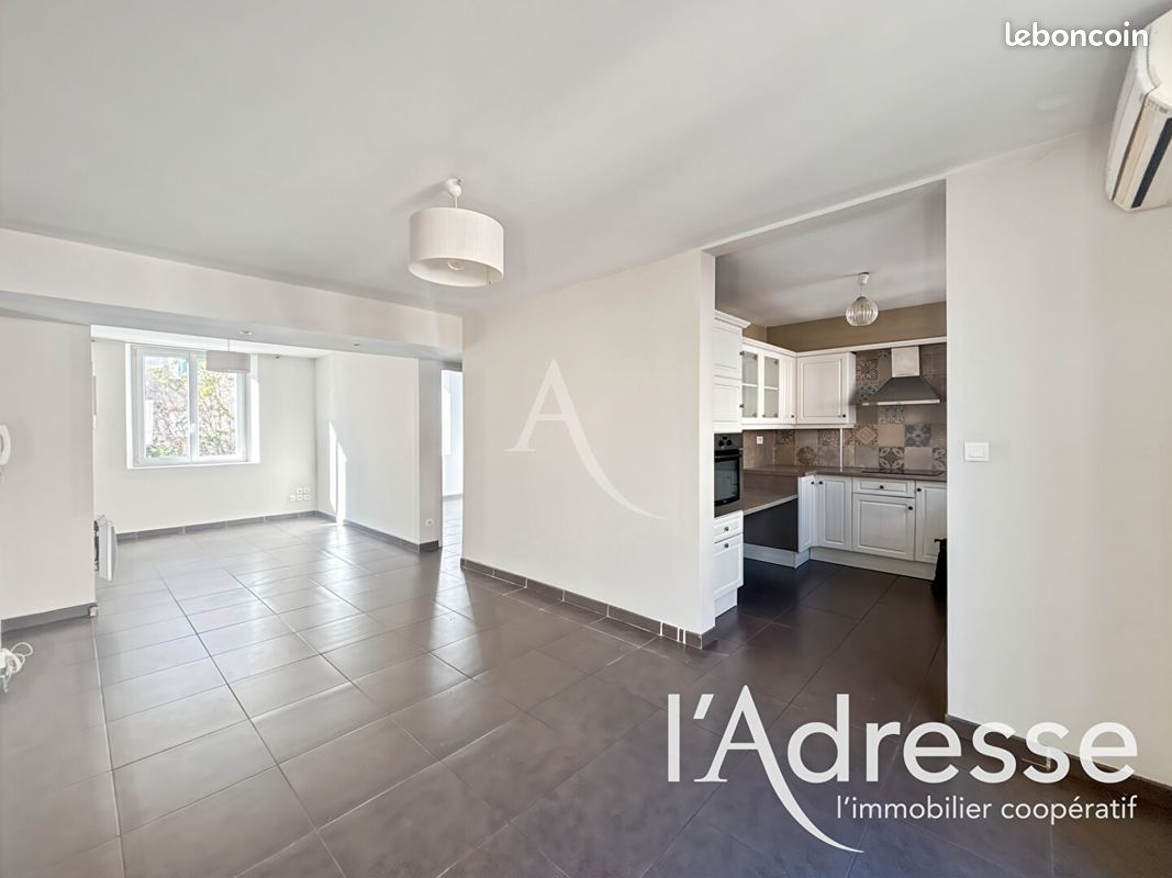 Appartement 2 pièces 49 m² · à Aubagne · 49 m² · 920 €