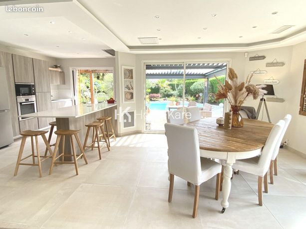 Villa 7 pièces 201 m²