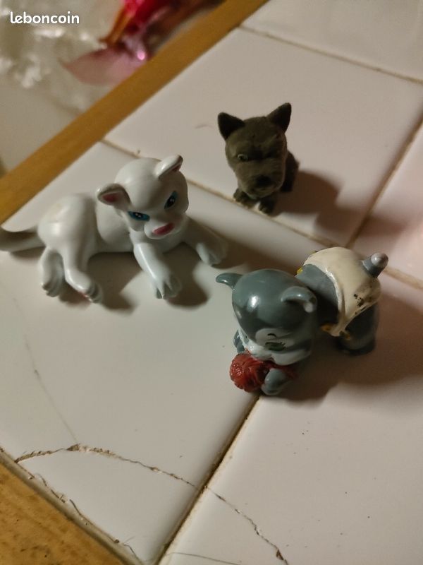 Lot de 3 figurines deux chats et un chien kat41 (image 3)