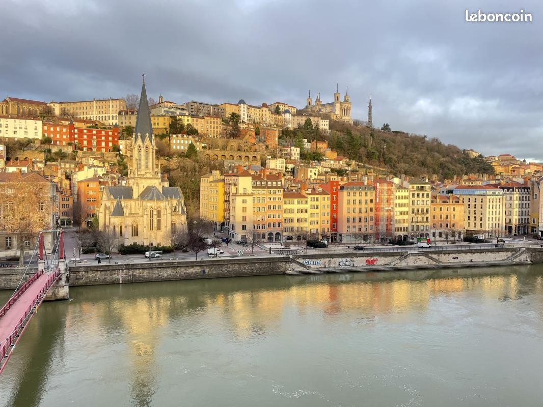 Appartement 3 pièces 93 m² · à Lyon · 93 m² · 2 100 €/mois