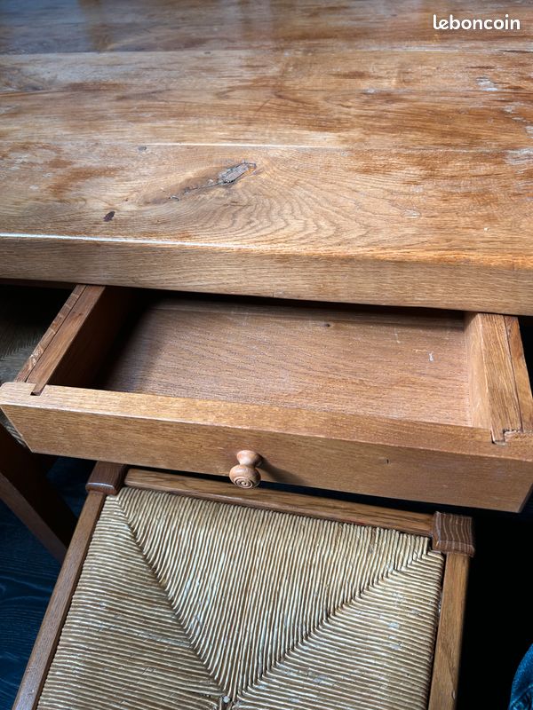 Table en chêne massif avec chaises (image 4)