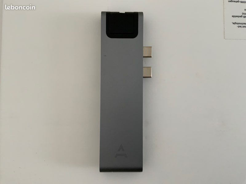 Adaptateur ADEQWAT MacBook Pro (image 1)