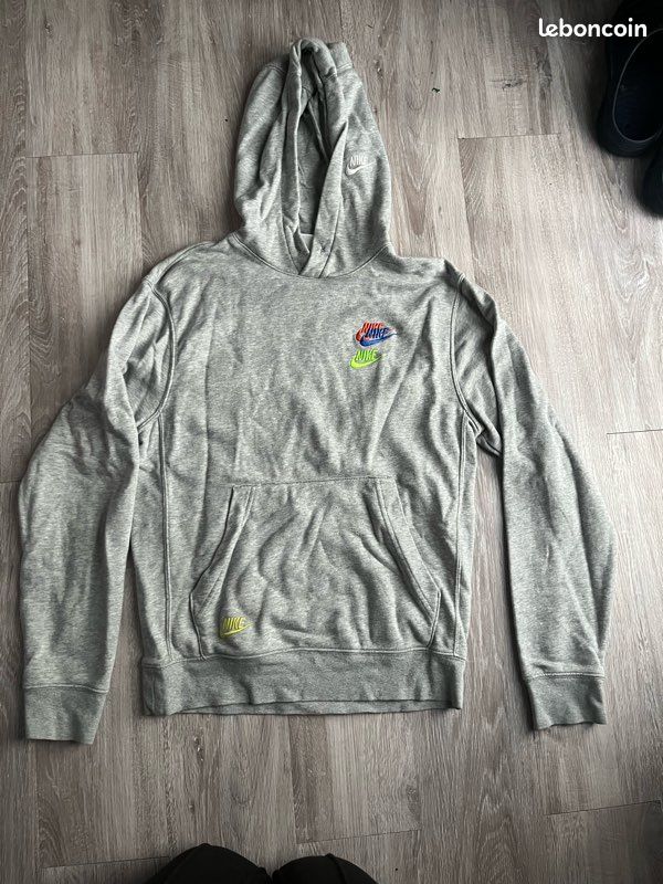 Pull Nike (image 1)