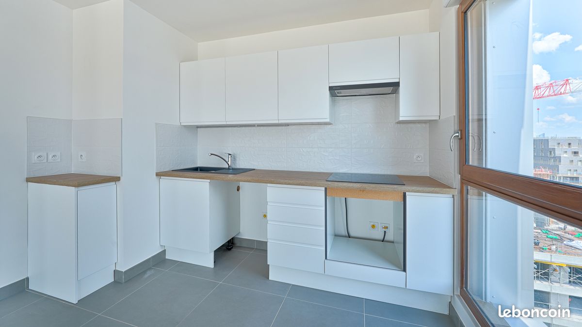 Appartement a louer rueil-malmaison - 5 pièce(s) - 96 m2 - Surfyn