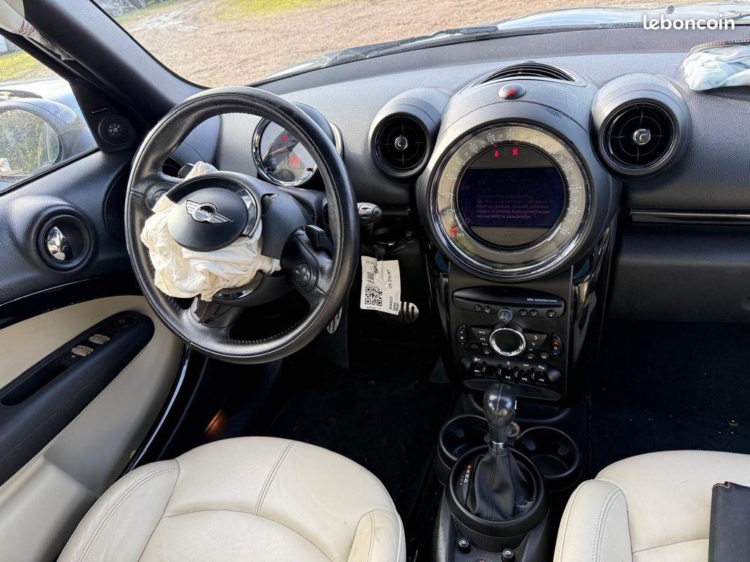 MINI COUNTRYMAN COOPER S 1.6I 190 ALL4 6/2015 103228km ACCIDENTE (image 8)