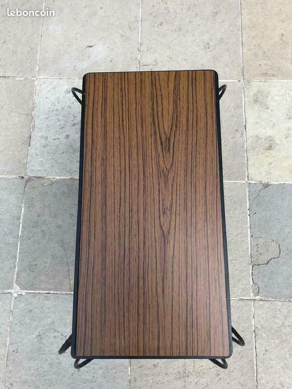 Table d'appoint en fer forgé et formica (image 3)