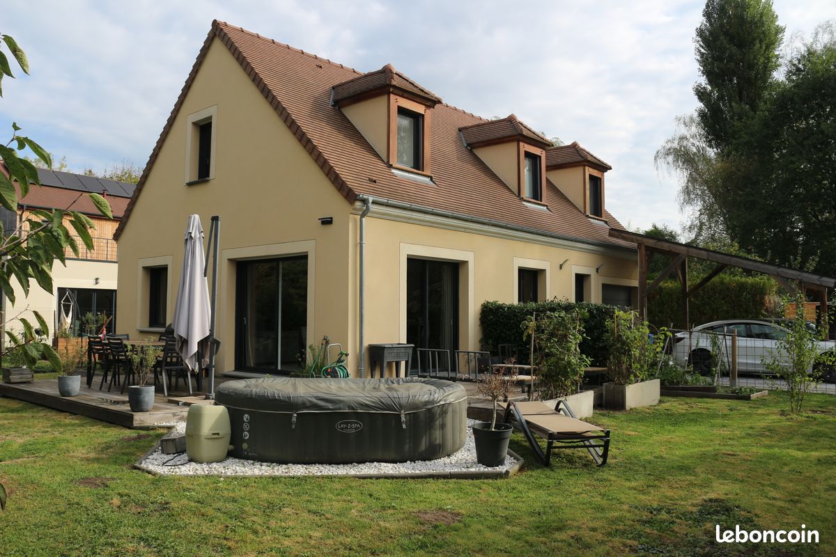 Maison 5 pièces 105 m² · à Bullion · 105 m² · 440 000 €
