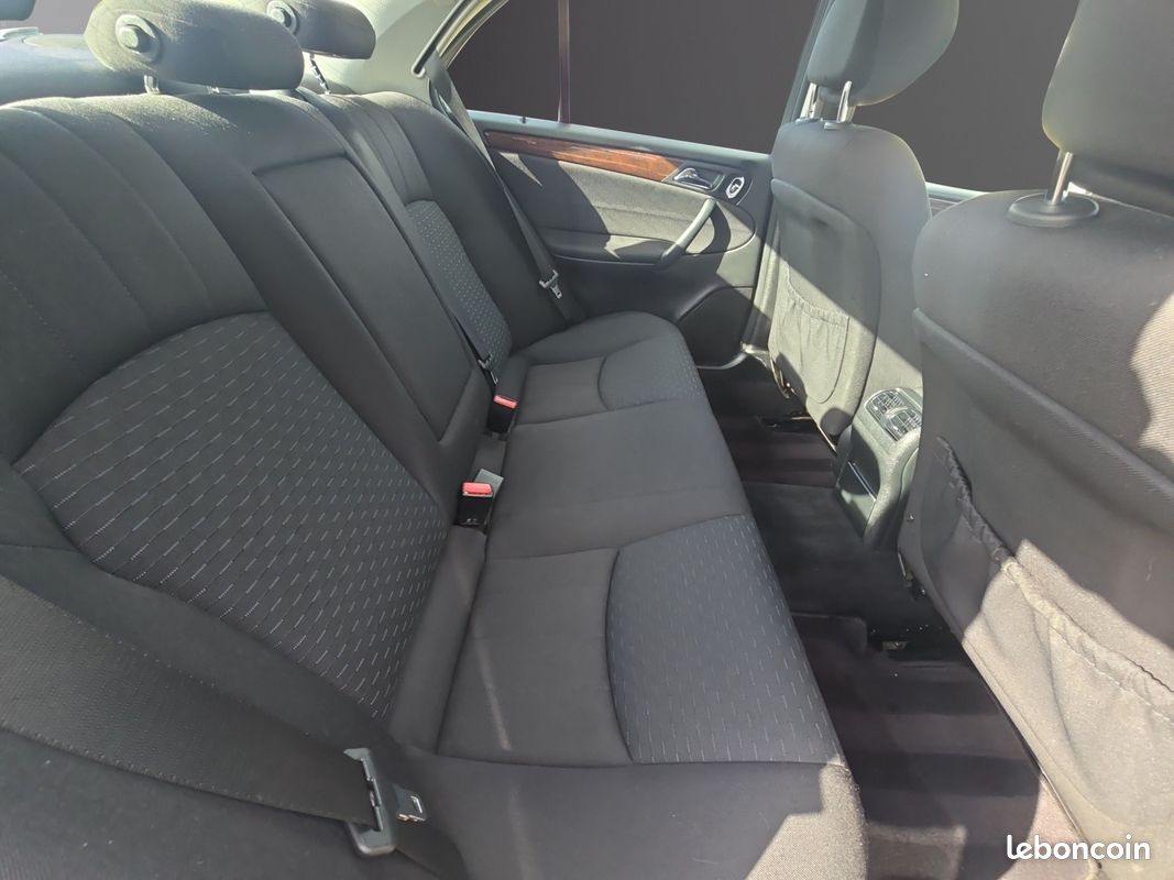 MERCEDES CLASSE C *ATTELAGE* Elégance Boîte Auto 220 CDI (image 9)