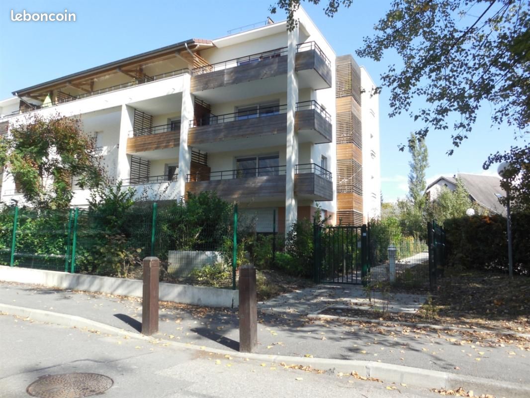 Appartement 2 pièces 44 m² · à Meylan · 44 m² · 873 €