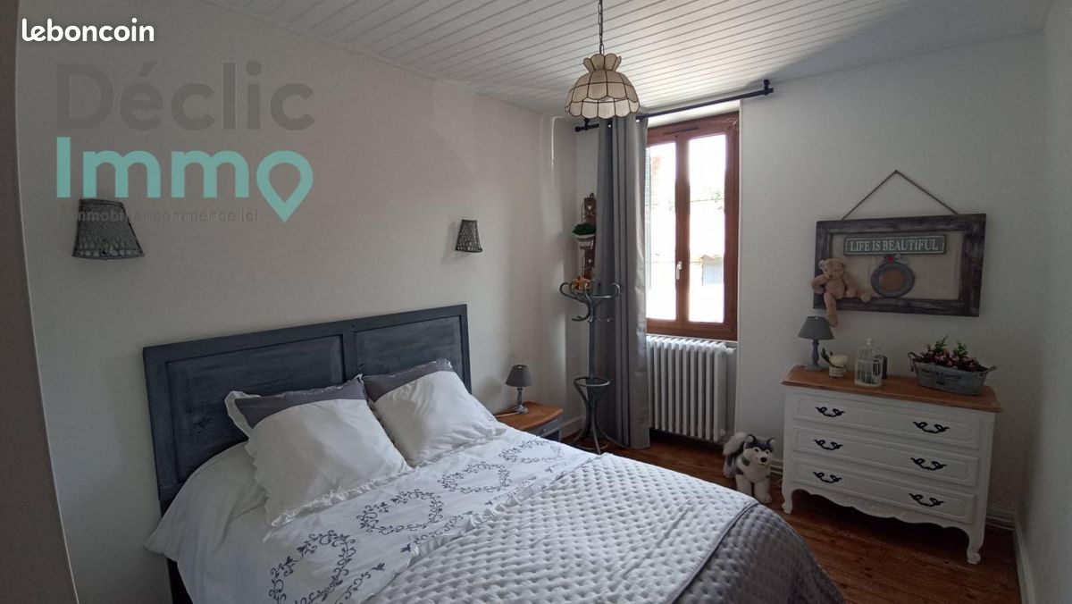 Maison 9 pièces 185 m² - Val-de-Bonnieure 16230 Sainte-Colombe (image principale 5)