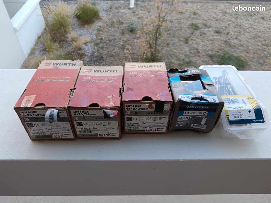 Lot visserie (image 1)