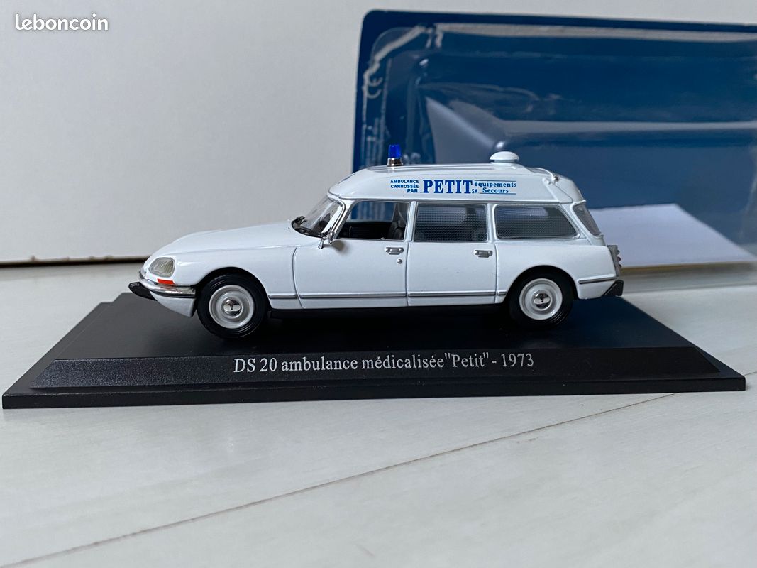 Miniature Rio 1/43 Citroën DS 19 Ambulance Grise - 1962 - Prévente