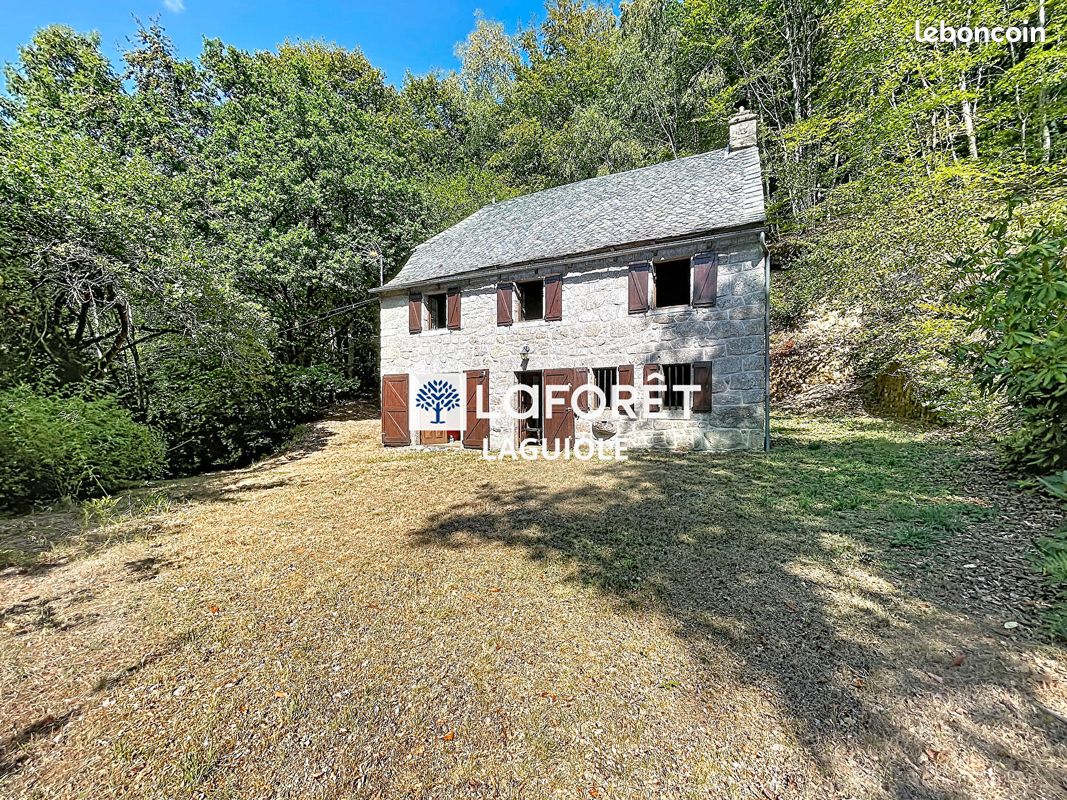 Maison 3 pièces 100 m² · à Saint-Symphorien-de-Thénières · 100 m² · 115 000 €