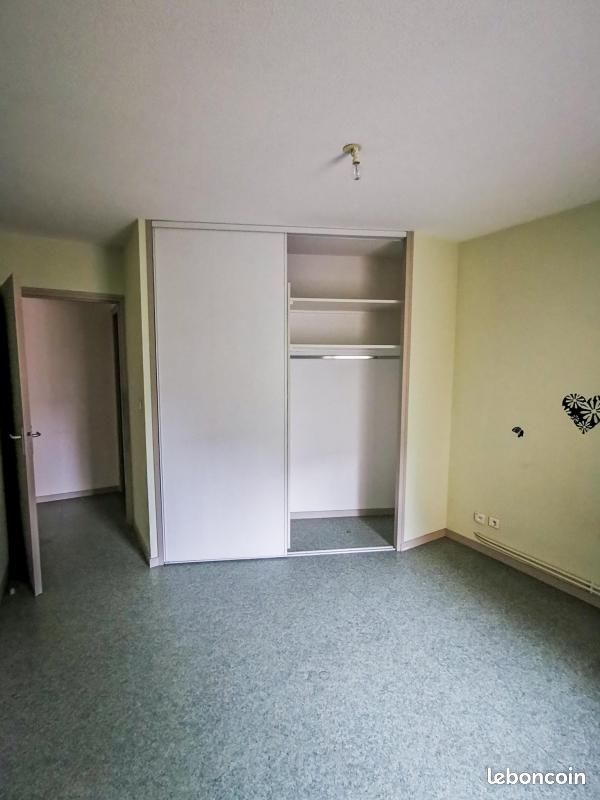 Appartement a louer  - 2 pièce(s) - 67 m2 - Surfyn