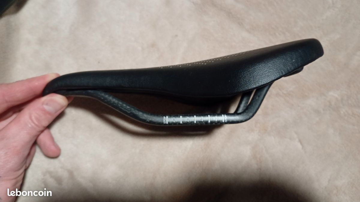 Tige De Selle Carbone ELITA ONE - Pour VTT Et Vélo De Route - Diamètres 27.2, 30.9, 31.6 Mm