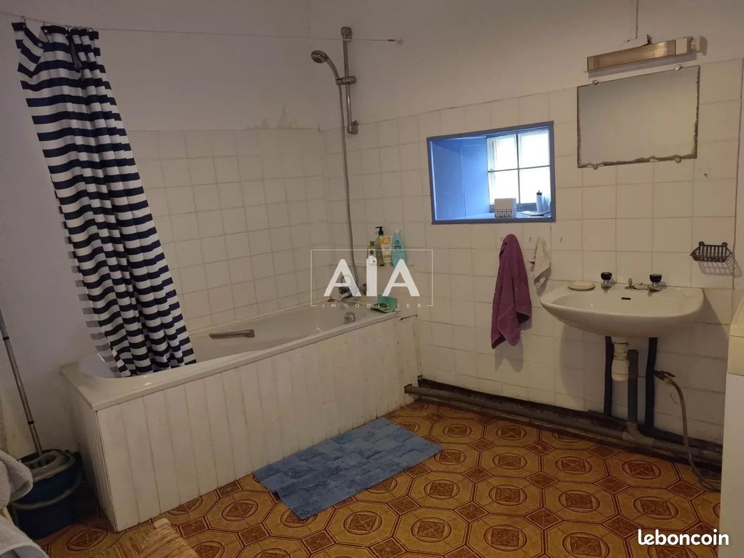 Maison de village 7 pièces 177 m² - Fontenille 16230 (image principale 6)