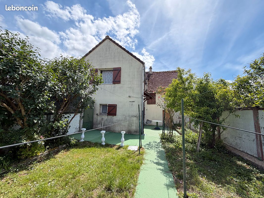 Maison 5 pièces 100 m² · à Illiers-Combray · 100 m² · 108 000 €