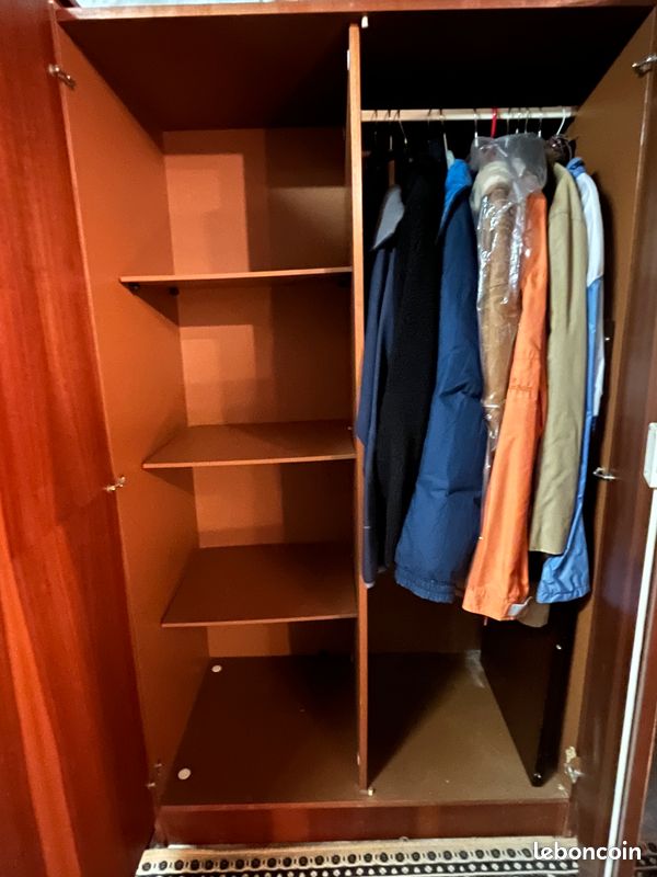 Armoire en bois (image 2)
