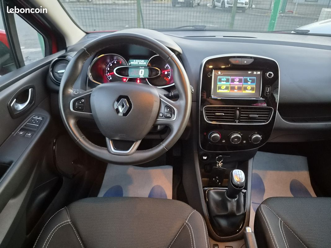 Renault CLIO IV ESTATE 1.5 DCI 75CH ENERGY BUSINESS (image 11)