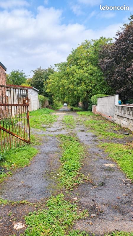 Terrain 1037 m² · à Liévin · 45 000 €