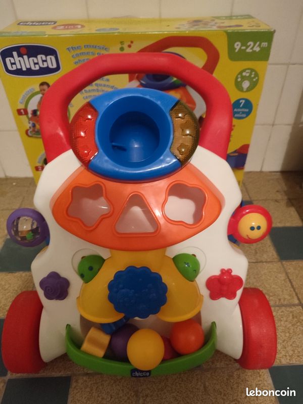 Trotteur pousseur chicco Équipement bébé