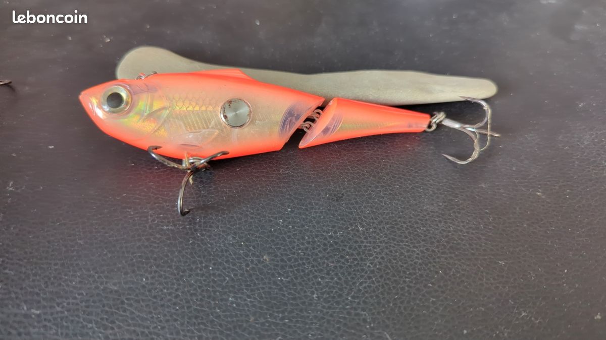 ANCIEN LEURRE DE pêche rebelle Blackstar bleu clair hochet