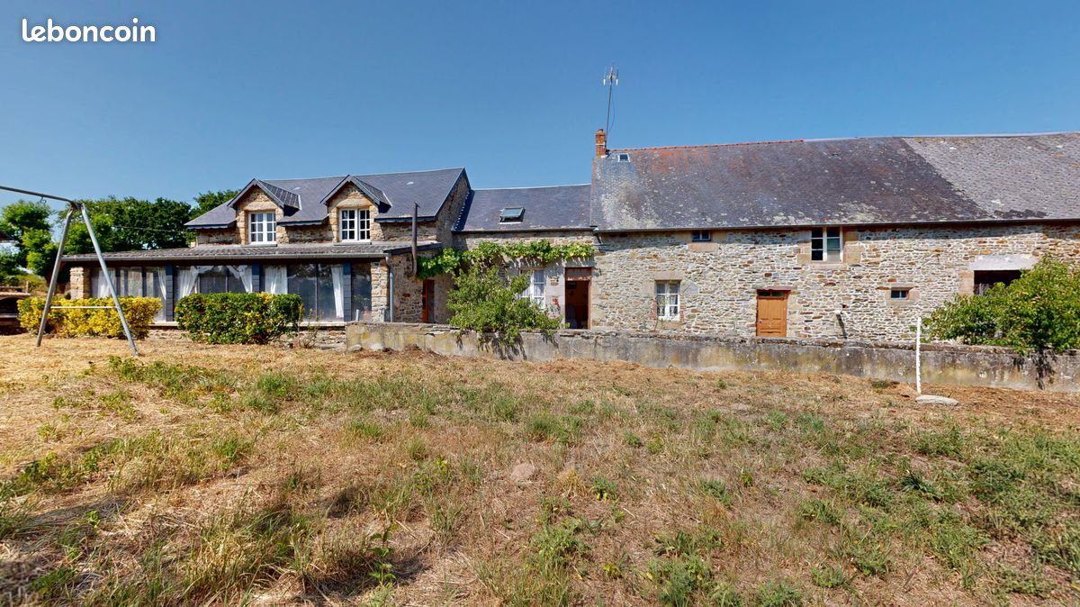 Maison 5 pièces 146 m² · à Bacilly · 146 m² · 230 500 €