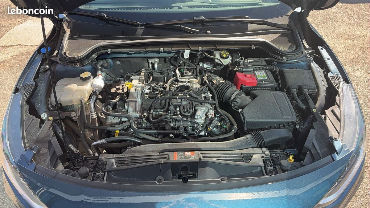 Ford Focus IV 1.0 EcoBoost Flexfuel 125 ST-Line (image 15)