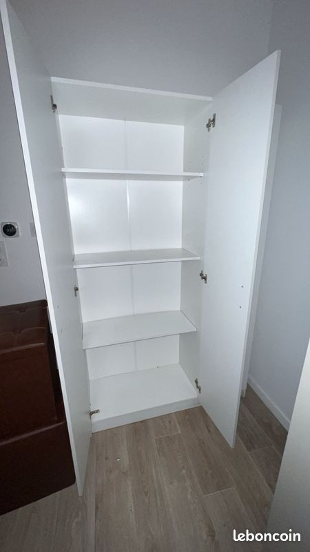 Armoire blanche en bon état (image 2)