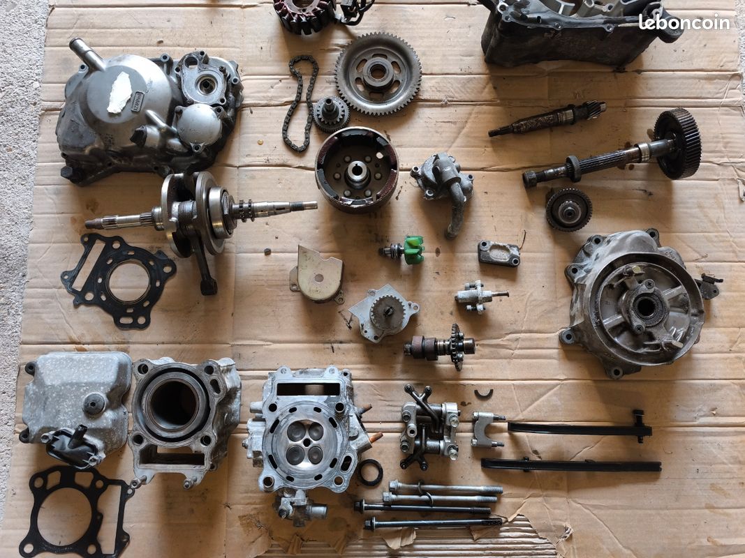 Piece moteur Suzuki 125 Burgman (image 2)