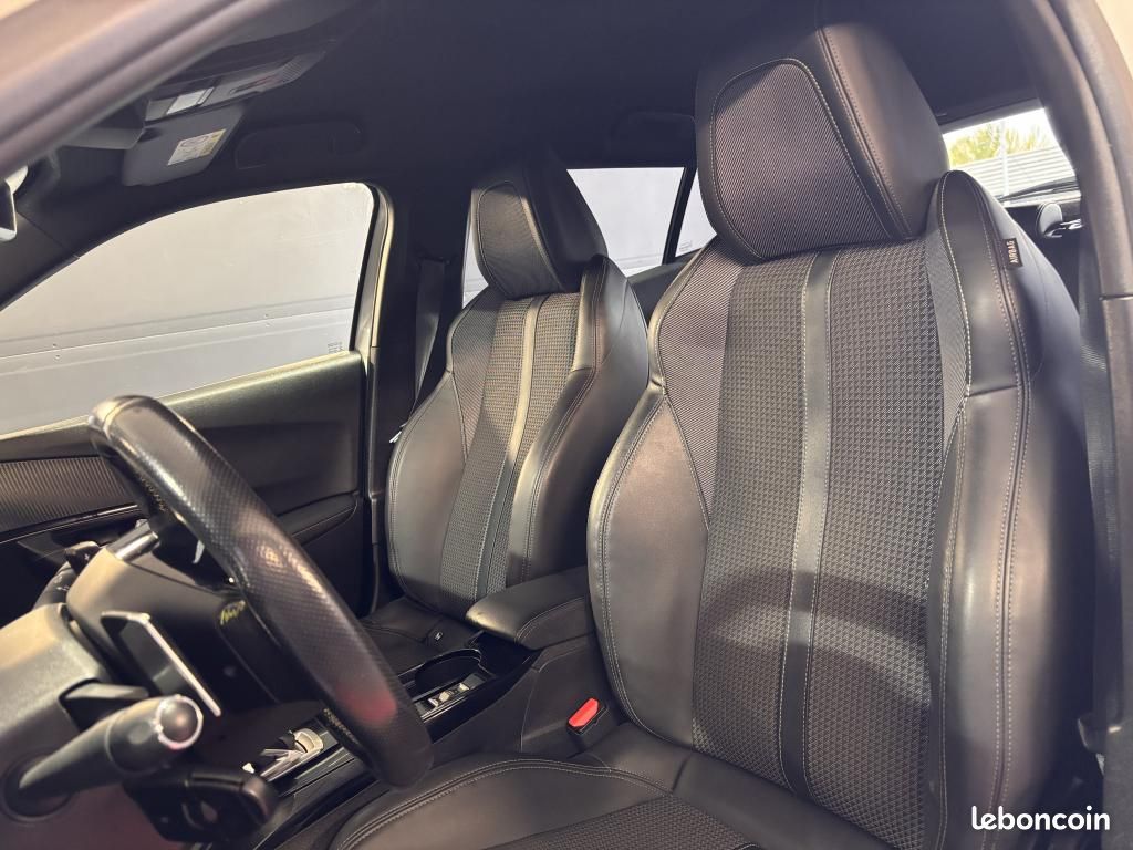 PEUGEOT 2008 GT II - 1.5 DIESEL - 130CH - BV EAT8 - Garantie 12 Mois (image 11)