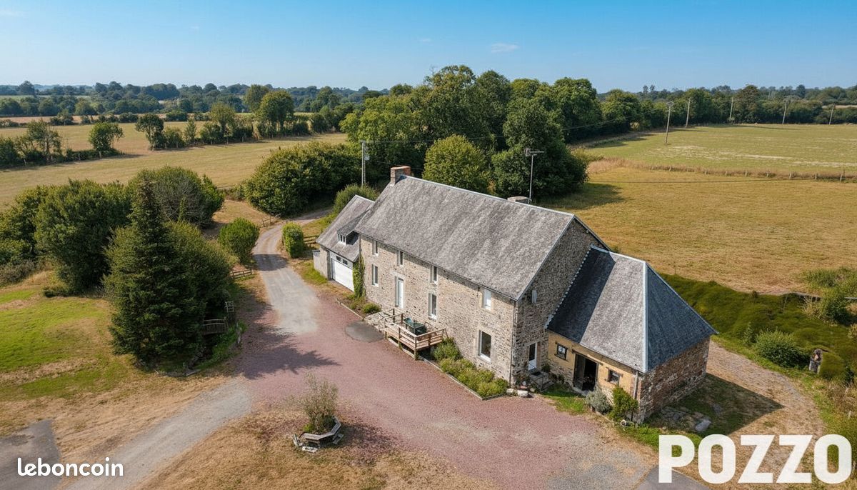 Maison 8 pièces 216 m² · à Quettreville-sur-Sienne · 216 m² · 424 500 €