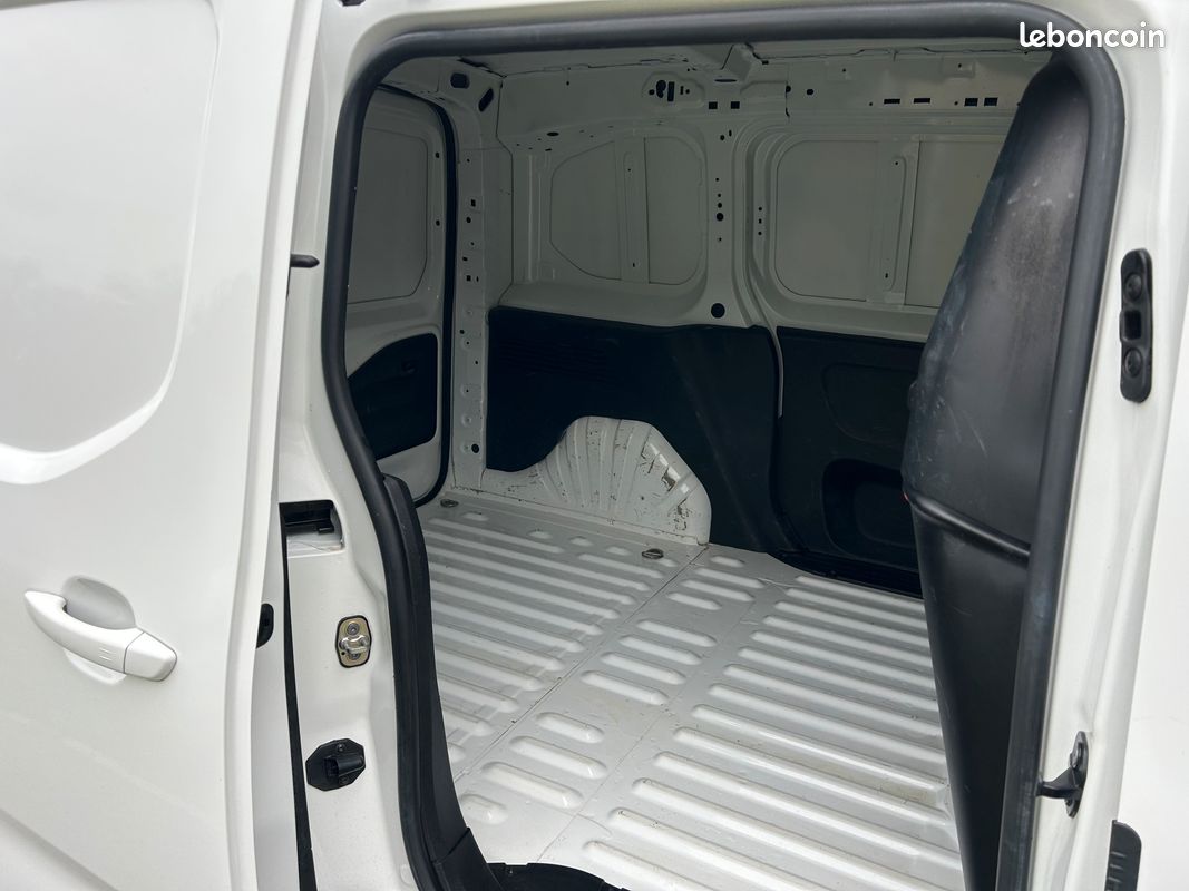 CITROEN BERLINGO 1.5L HDI 130Cv BOITE 6 VITESSES GPS CAMERA 10/2019 72400Kms 10750ht (image 4)