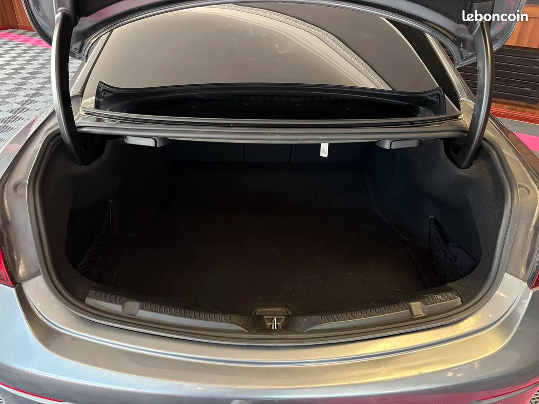 Mercedes-Benz CLASSE E 2.0 CDI BLUETECH 194CH E 220 d (238.314) (image 11)