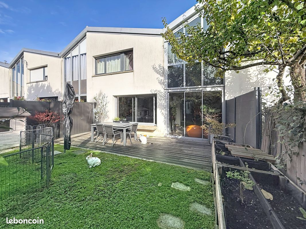 Maison 5 pièces 126 m² · à Tourcoing · 126 m² · 272 000 €