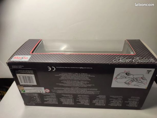 Maisto Silver Edition – VW Coccinelle Cabriolet 1951 Verte – Échelle 1/18 – Neuf (Boîte Ouverte)