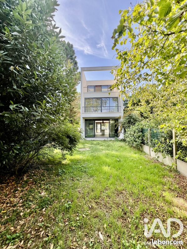 Maison 5 pièces 102 m² · à Maisons-Laffitte · 102 m² · 840 000 €