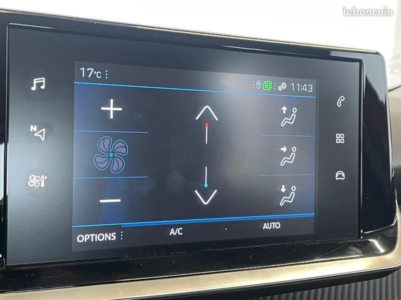 Peugeot 2008 1.2 PureTech 100ch S&S Allure 5cv (image 20)