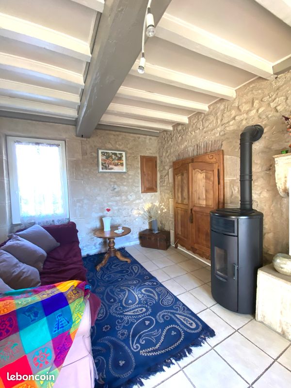 Maison 3 pièces 84 m² · à Busset · 84 m² · 140 000 €