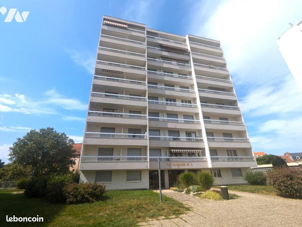 Appartement 3 pièces 74 m² · à Cusset · 74 m² · 131 000 €