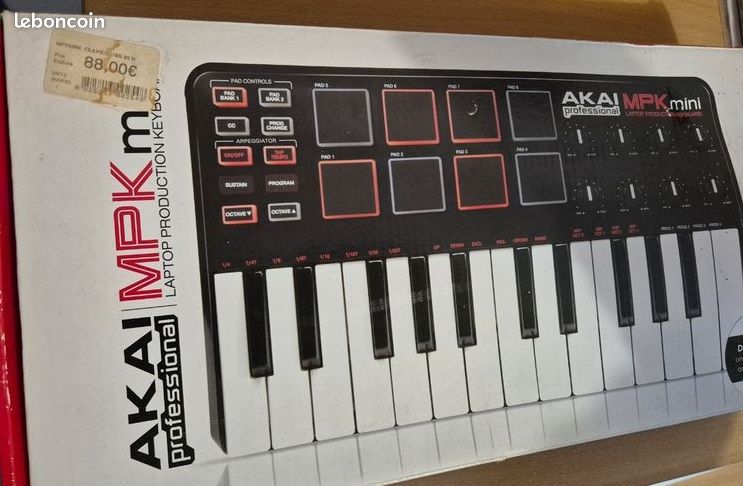 Le Akai MPK Mini est un contrôleur MIDI rétroéclairés et sensibles à la vélocité, basés sur la technologie des MPC, parfaits pour déclencher des samples ou des percussions Boutons rotatifs (image 3)