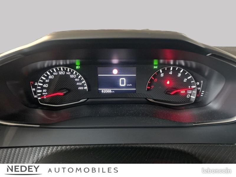 Peugeot 208 1.2 PureTech 100ch S&S Active (image 10)
