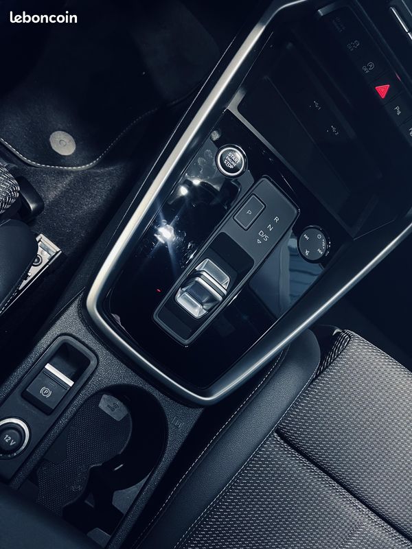 AUDI A3 Sportback 35 TFSI Mild Hybrid 150 S tronic 7 S Line (image 17)