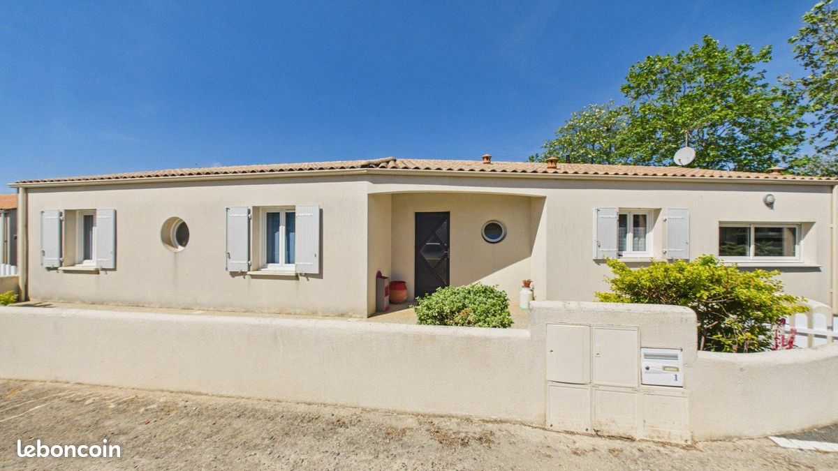 Maison 6 pièces 130 m² · à Nuaillé-d'Aunis · 130 m² · 349 000 €