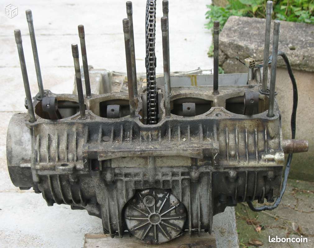 Bas moteur Suzuki GS 850 G (image 2)